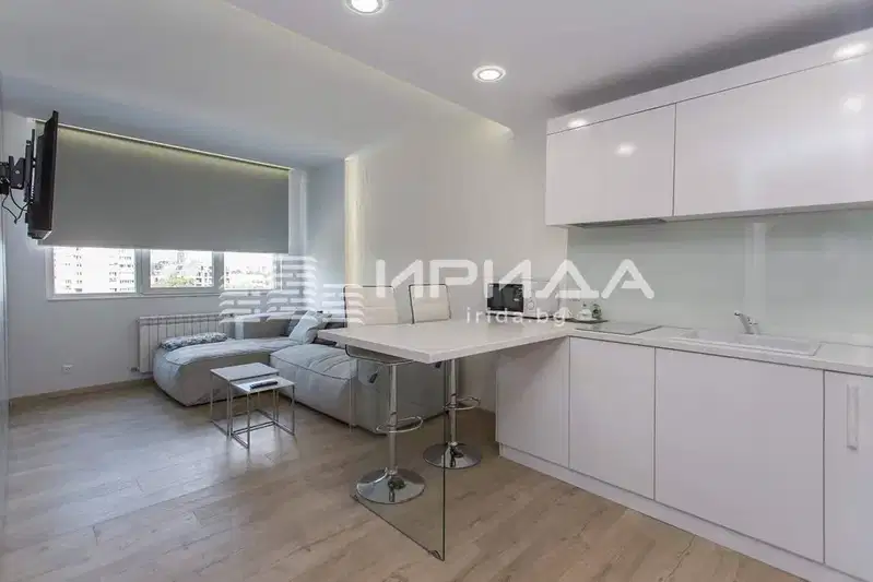 Two-room apartment with garage in Mladost 3, Sofia