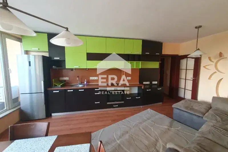 Three-room apartment with south-facing terrace in Mladost 3, Sofia