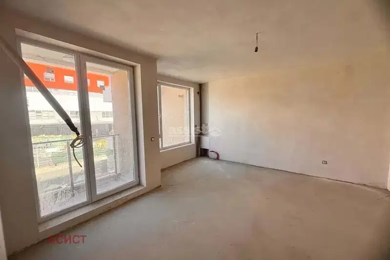 Three-room apartment in Mladost 4 with parking space in a gated complex