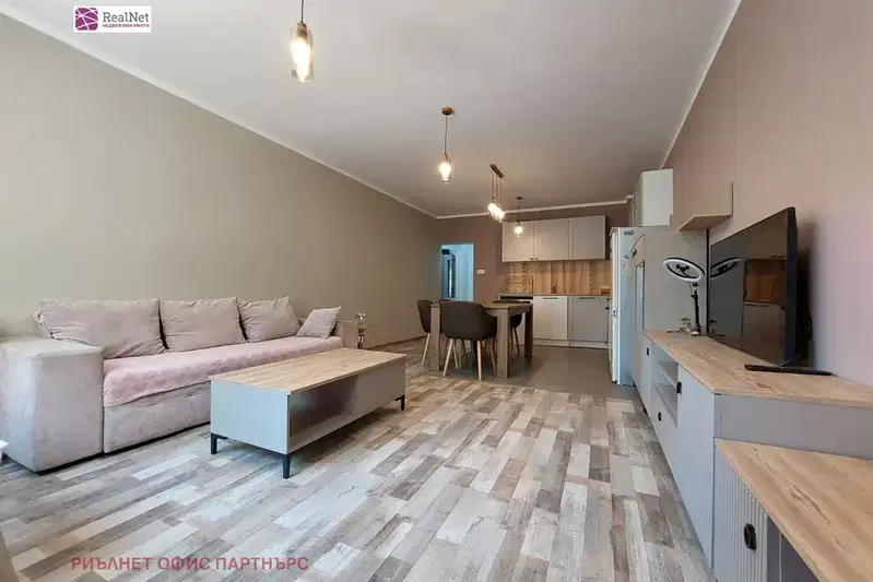 Three-room apartment with yard in Mladost 4, Sofia