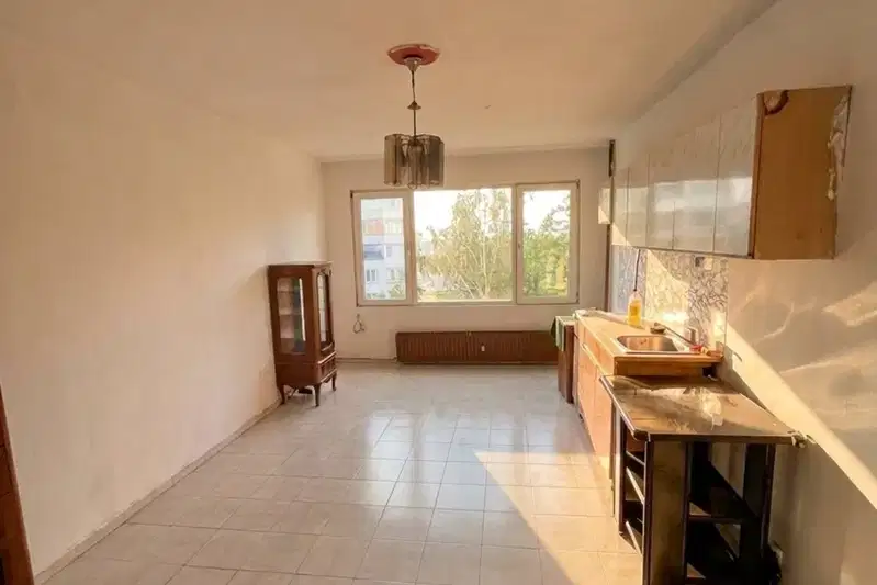 Three-room apartment in Mladost 4 with functional layout
