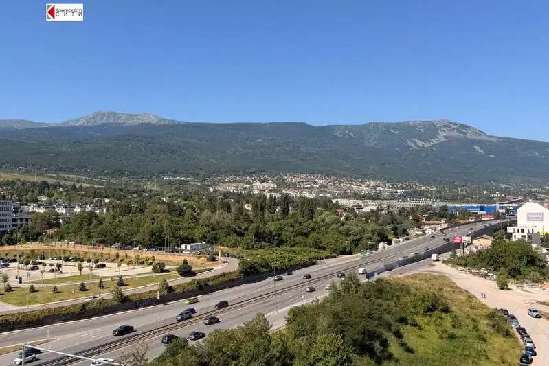 Panoramic 3-room maisonette in Mladost 4 with a view of Vitosha