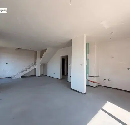 Photo 2 — Panoramic 3-room maisonette in Mladost 4 with a view of Vitosha