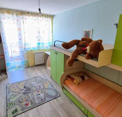 Photo 5 — Three-room apartment in Mladost 4 with elevator and security