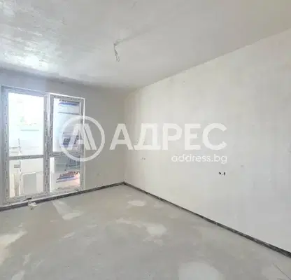 Снимка 5 — Двустаен апартамент с две тераси в Модерно предградие, София