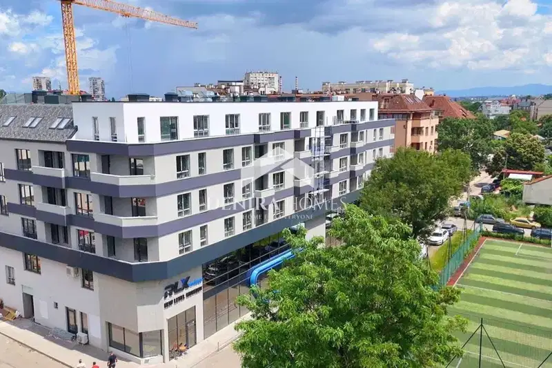 4-bedroom apartment in Sofiya, Nadejda 1