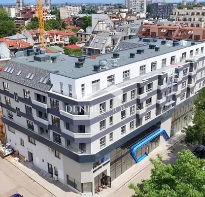 Photo 2 — Spacious 4-room apartment in Nadezhda 1 with elevator