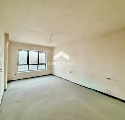 Photo 5 — Spacious 4-room apartment in Nadezhda 1 with elevator