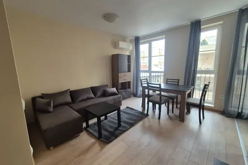 3-bedroom apartment in Sofiya, Nadejda 2