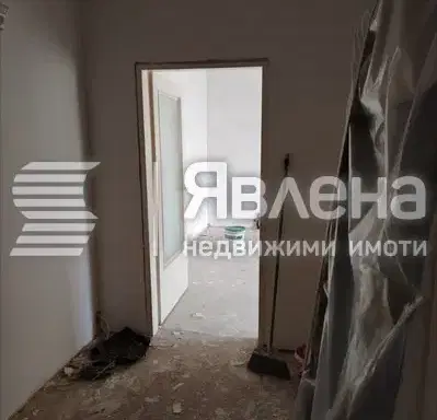 Снимка 2 — Гарсониера в Надежда 4, София с източно изложение