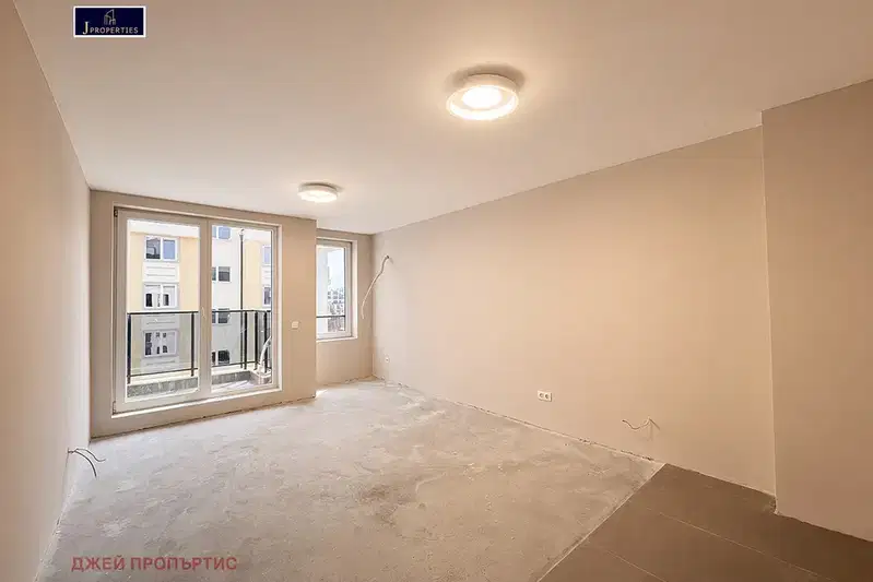 Two-room apartment with two balconies in Nadezhda 4, Sofia