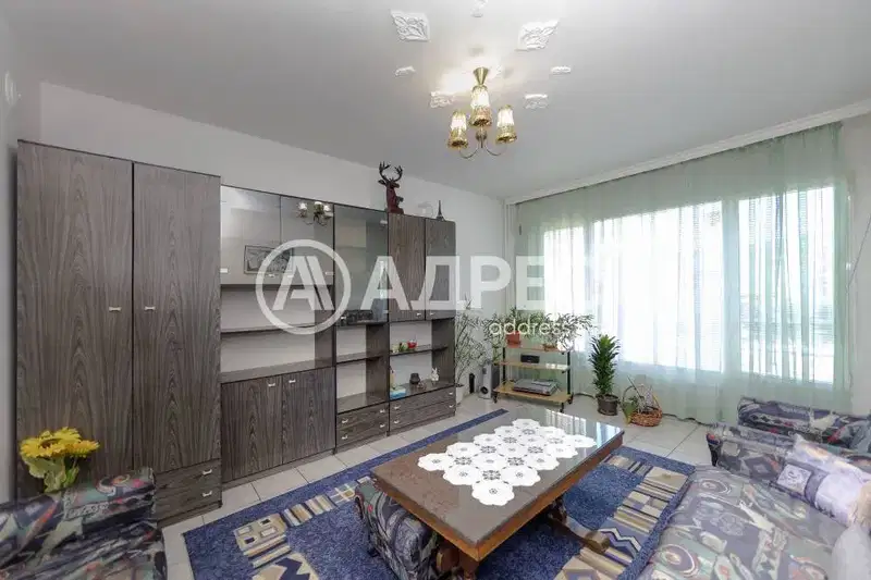 3-bedroom apartment in Sofiya, Obelya 2