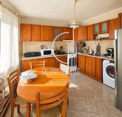 Photo 2 — Four-room apartment with two terraces in Obelya 2, Sofia