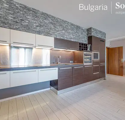Photo 5 — Spacious 3-room apartment in Oborishte with two terraces