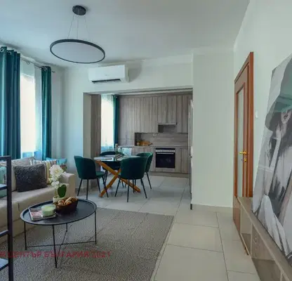 Photo 4 — Three-room apartment in Oborishte with glazed terrace