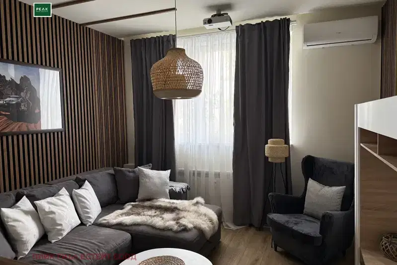 Two-room apartment in Oborishte with functional layout