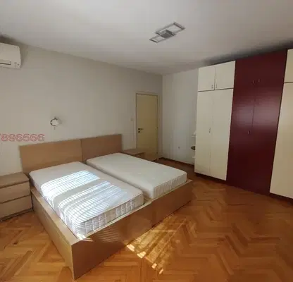 Photo 5 — Two-room apartment in Oborishte on the 6th floor with elevator
