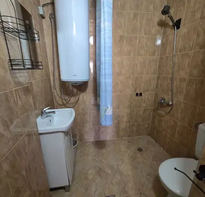 Photo 5 — Two-room apartment in Orlandovtsi with kitchenette