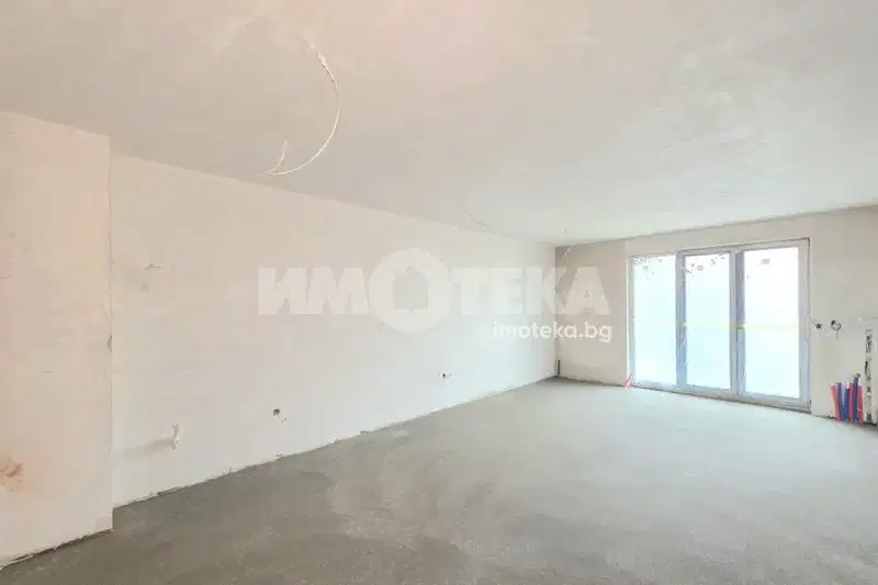 Two-room apartment with parking space in Ovcha kupel 1, Sofia