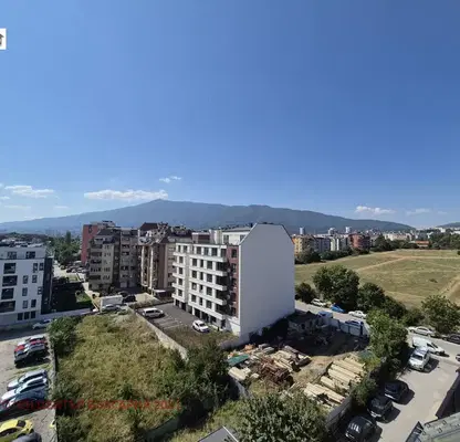 Снимка 4 — Тристаен апартамент с тераса в Овча купел, София
