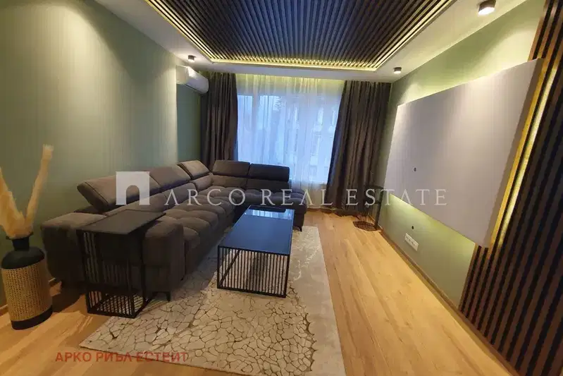 Three-room apartment in Ovcha kupel with terrace and renovation