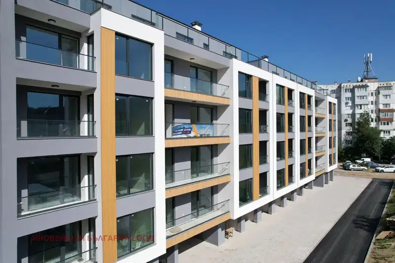 Three-room apartment with large terraces in Ovcha kupel, Sofia