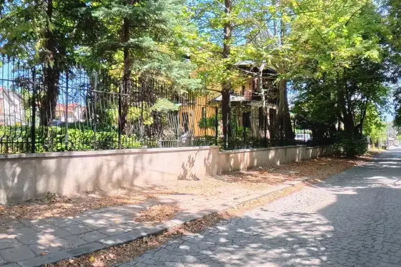 Тристаен апартамент с две тераси в Овча купел, София