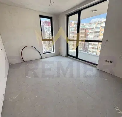 Photo 4 — Two-room apartment in Poligona with terrace on a high floor