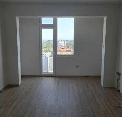 Photo 3 — Two-room apartment in Reduta with full renovation