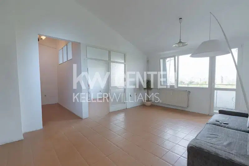 Two-room apartment with panoramic view of Vitosha in Reduta