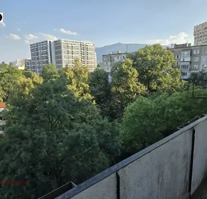 Снимка 4 — Тристаен апартамент с тераса в Сердика, София