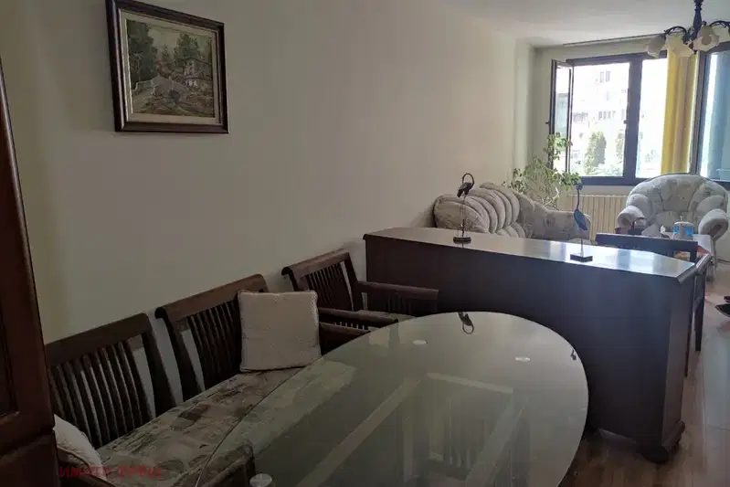 2-room apartment in Slatina with glazed terrace