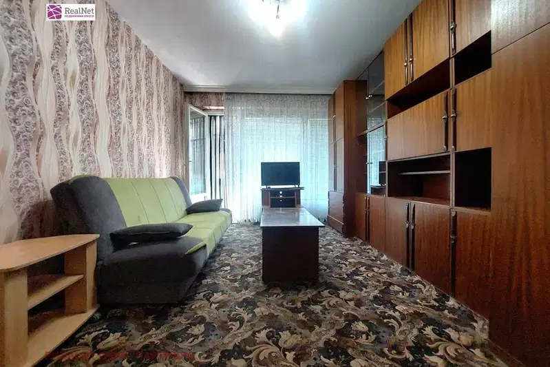 Two-room apartment in Slatina with glazed loggia