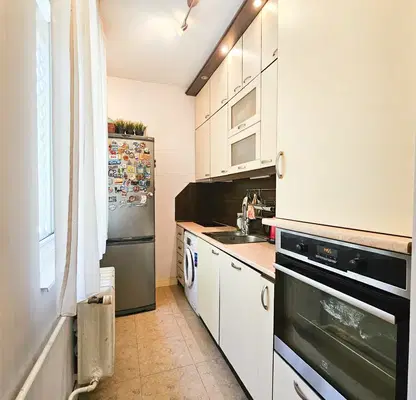 Photo 2 — 3-room apartment near Slavia Park in Sofia