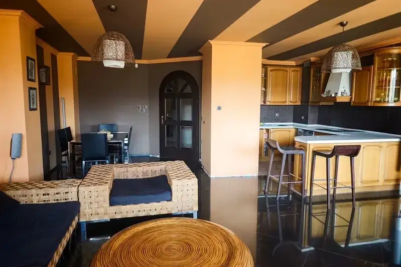 Spacious 3-room apartment in Strelbishte with panoramic view