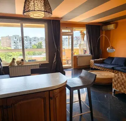 Photo 3 — Spacious 3-room apartment in Strelbishte with panoramic view