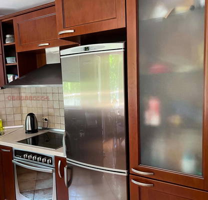 Снимка 5 — Двустаен апартамент в Стрелбище с асансьор на трети етаж