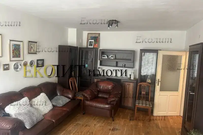 Three-room apartment with two terraces in Strelbishte, Sofia
