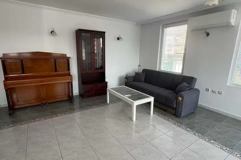 Three-room apartment with terrace in Strelbishte near Yuzhen Park