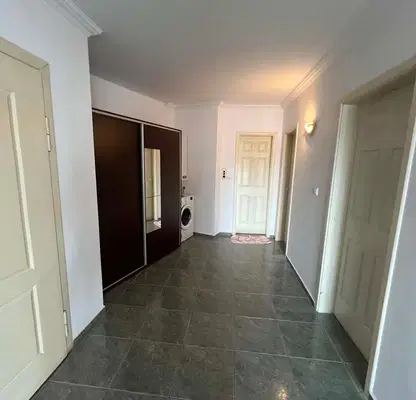 Photo 5 — Three-room apartment with terrace in Strelbishte near Yuzhen Park