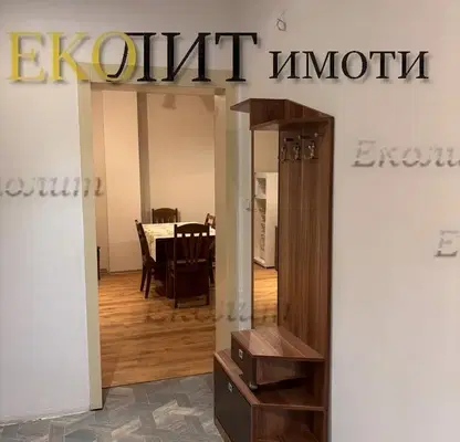 Снимка 2 — Луксозен 4-стаен апартамент в Стрелбище с две тераси