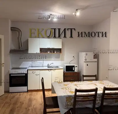 Снимка 3 — Луксозен 4-стаен апартамент в Стрелбище с две тераси