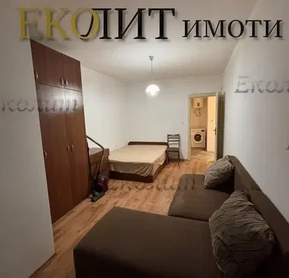 Снимка 5 — Луксозен 4-стаен апартамент в Стрелбище с две тераси
