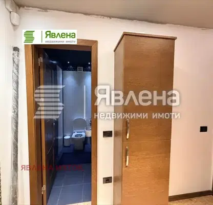 Снимка 3 — Просторен 4-стаен мезонет с тераси в Стрелбище, София