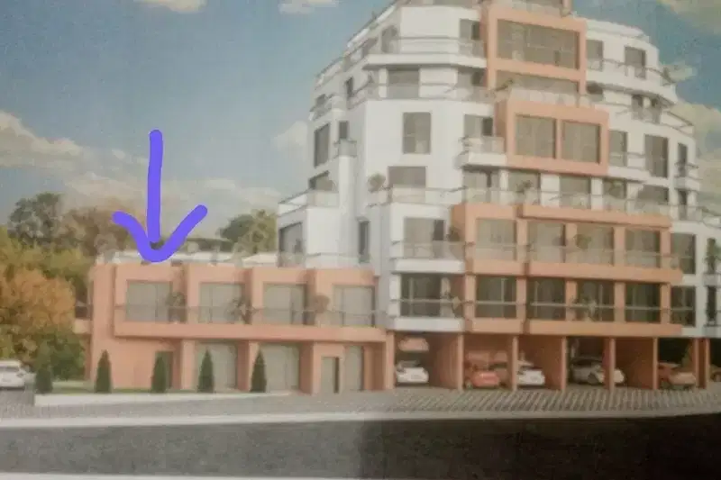Two-room apartment in Studentski Grad with parking space