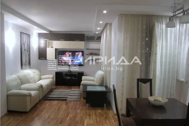 Two-room apartment in Studentski Grad with two balconies