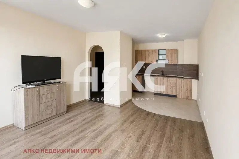 Two-room apartment with south aspect in Studentski Grad, Sofia