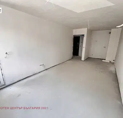 Снимка 2 — Двустаен апартамент в Студентски град с тераса