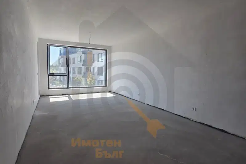 Three-room apartment in Studentski Grad with terrace and parking