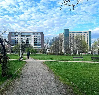 Снимка 3 — Тристаен апартамент с тераса в Студентски град, София